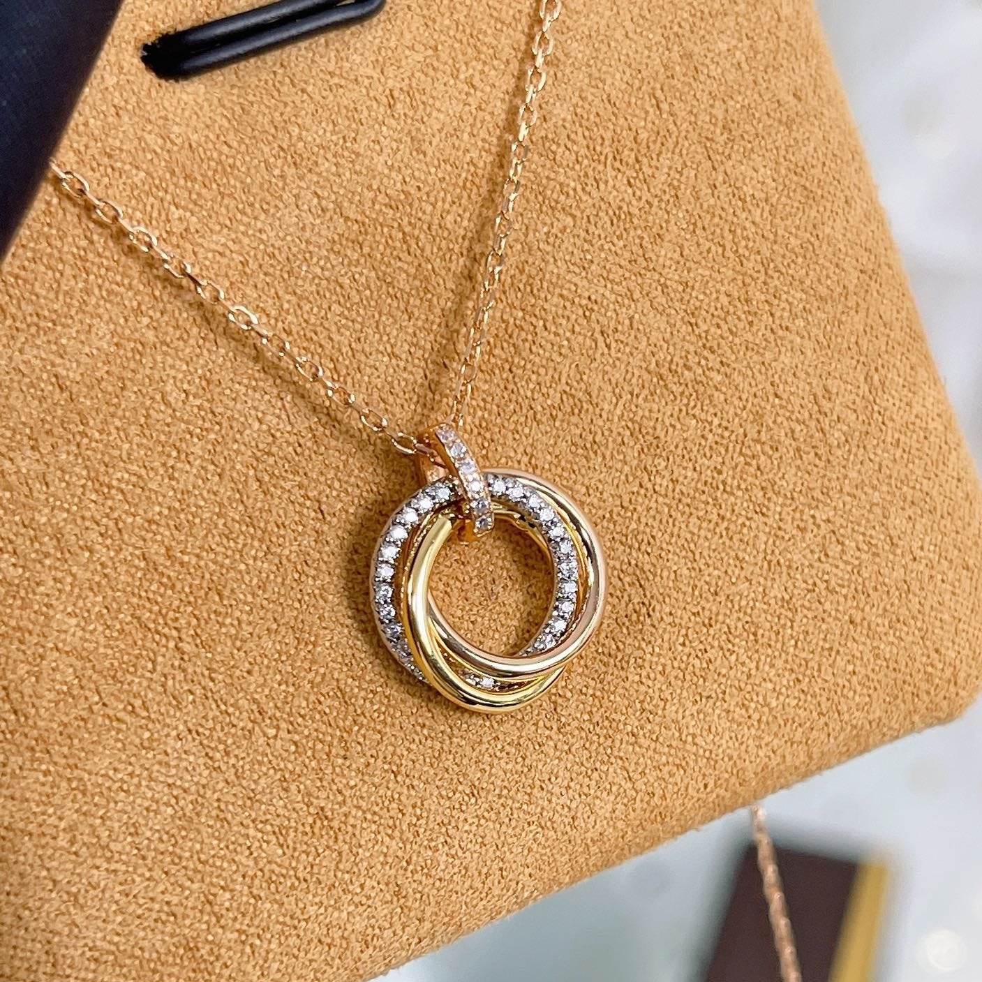 [Love Lucky]TRINITY NECKLACE SILVER GOLD PINK GOLD DIAMONDS