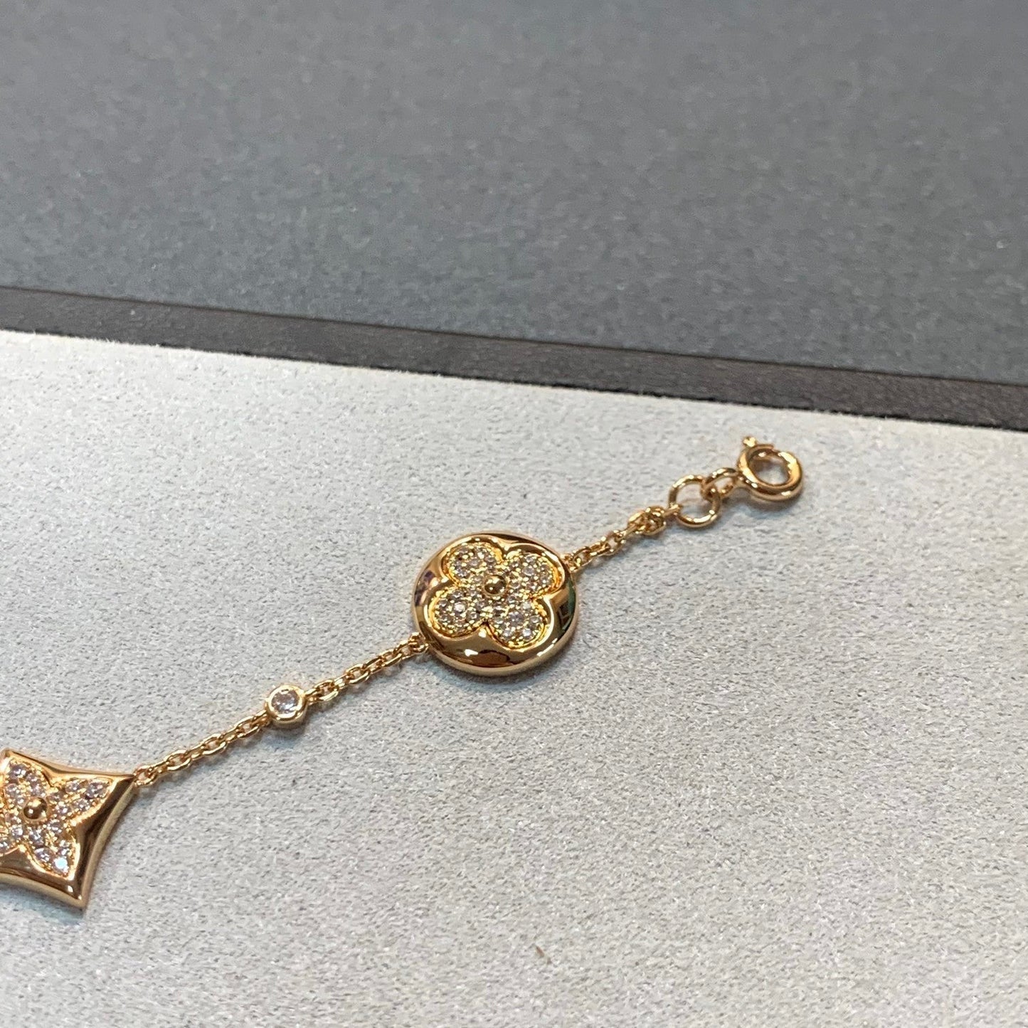 [Love Lucky]STAR AND SUN 4 MOTIFS GOLD DIAMONDS BRACELET