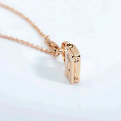 [Love Lucky]AMULETTE PEDANT ROSE GOLD NECKLACE