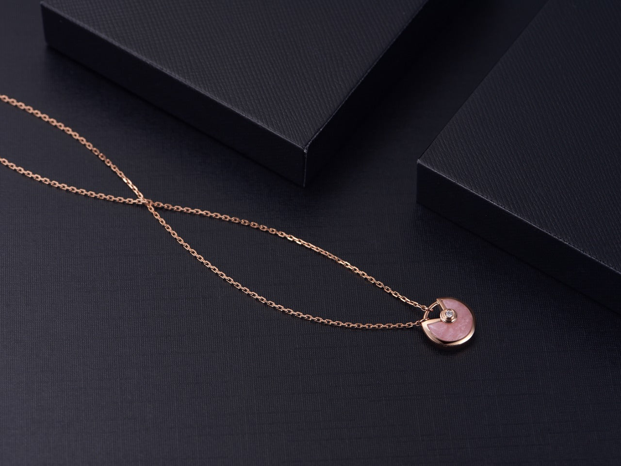 [Love Lucky]AMULETTE ROSE GOLD PINK MOP NECKLACE