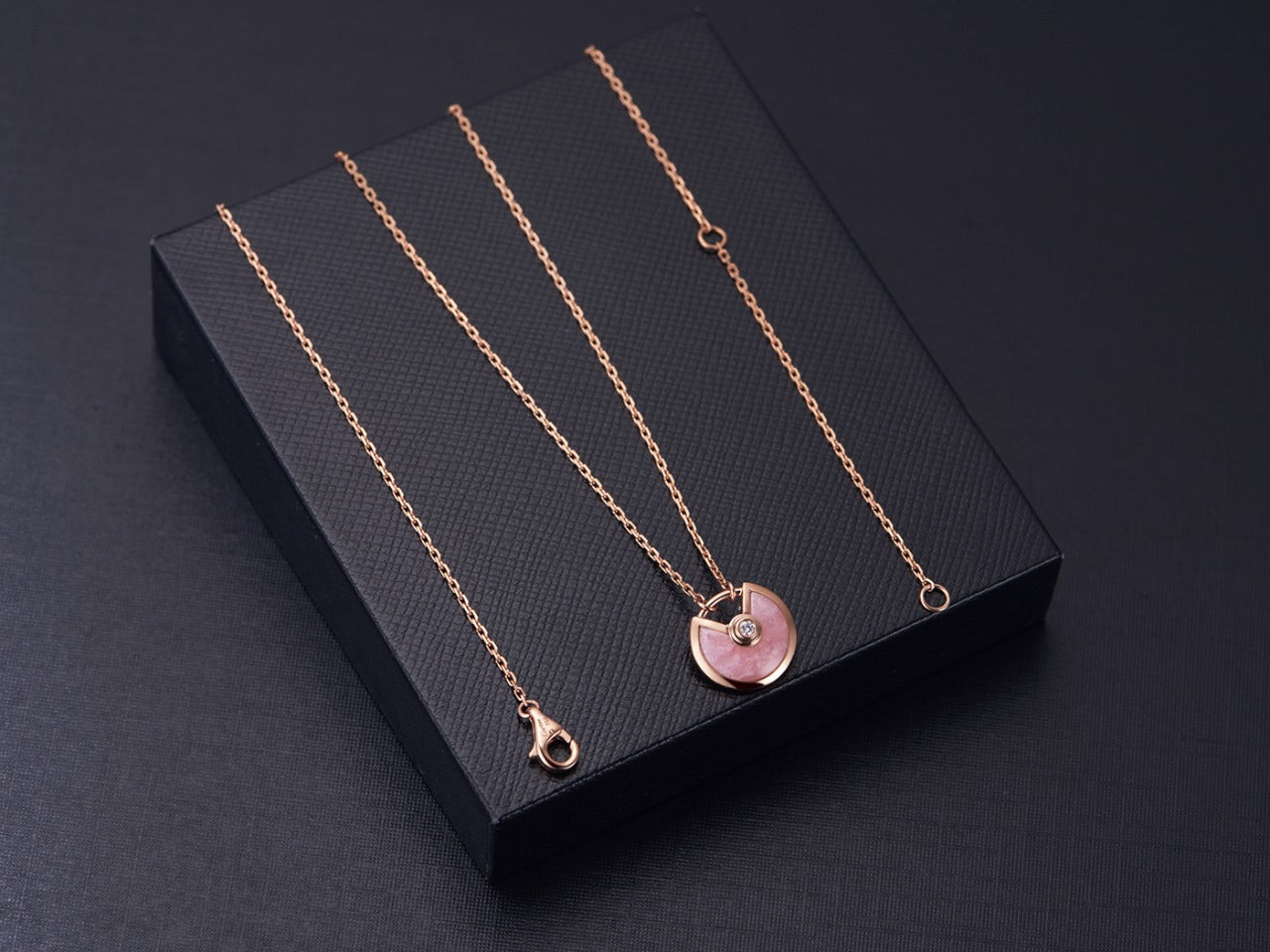 [Love Lucky]AMULETTE ROSE GOLD PINK MOP NECKLACE