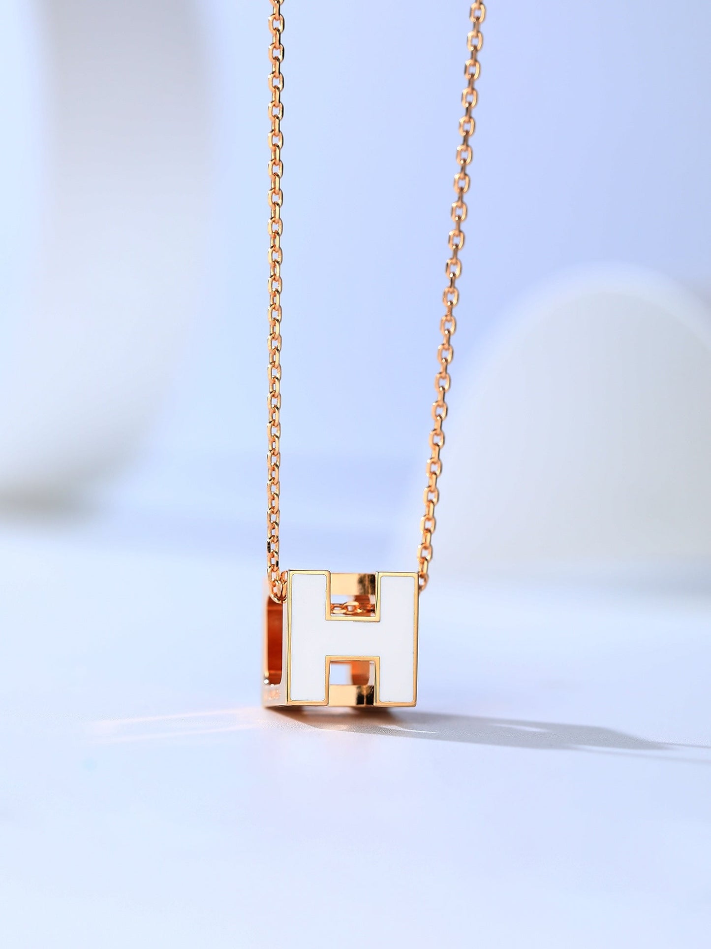 [Love Lucky]H CAGE PINK GOLD NECKLACE