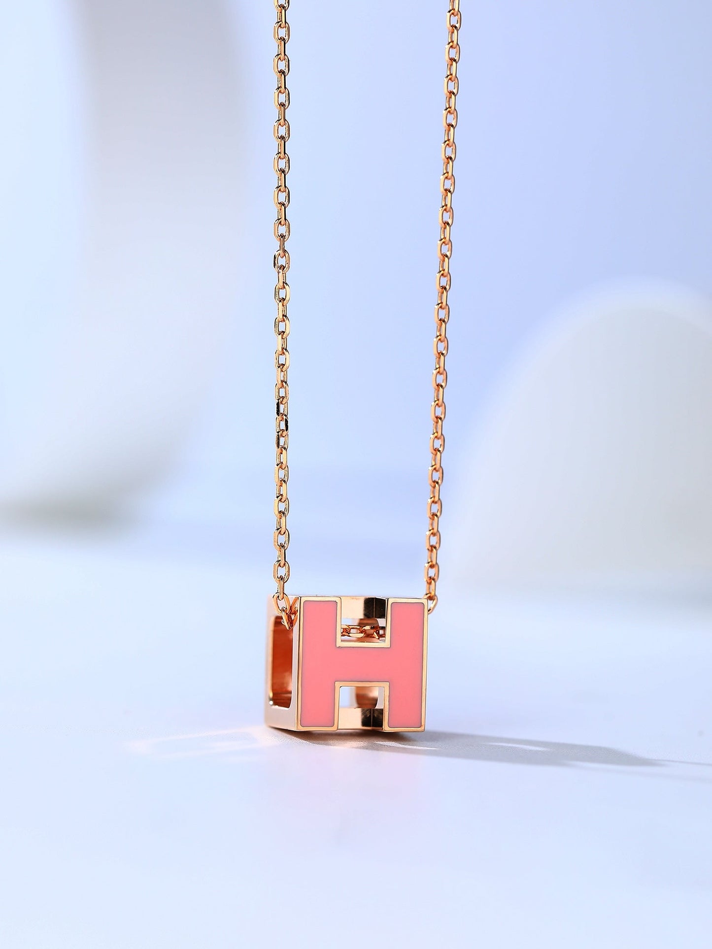 [Love Lucky]H CAGE PINK GOLD NECKLACE