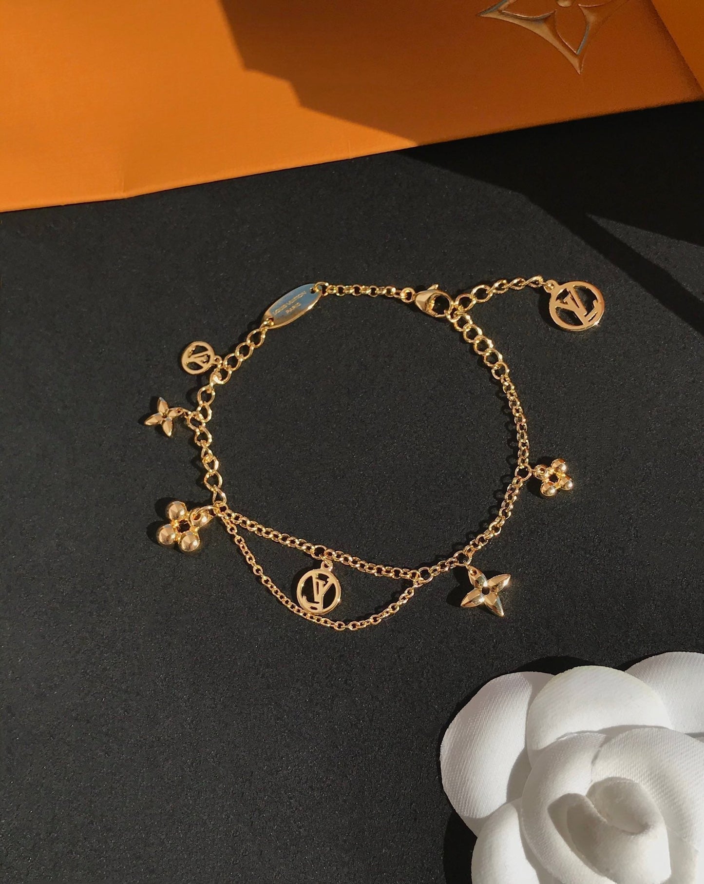 [Love Lucky]BLOOMING PINK GOLD MOP BRACELET