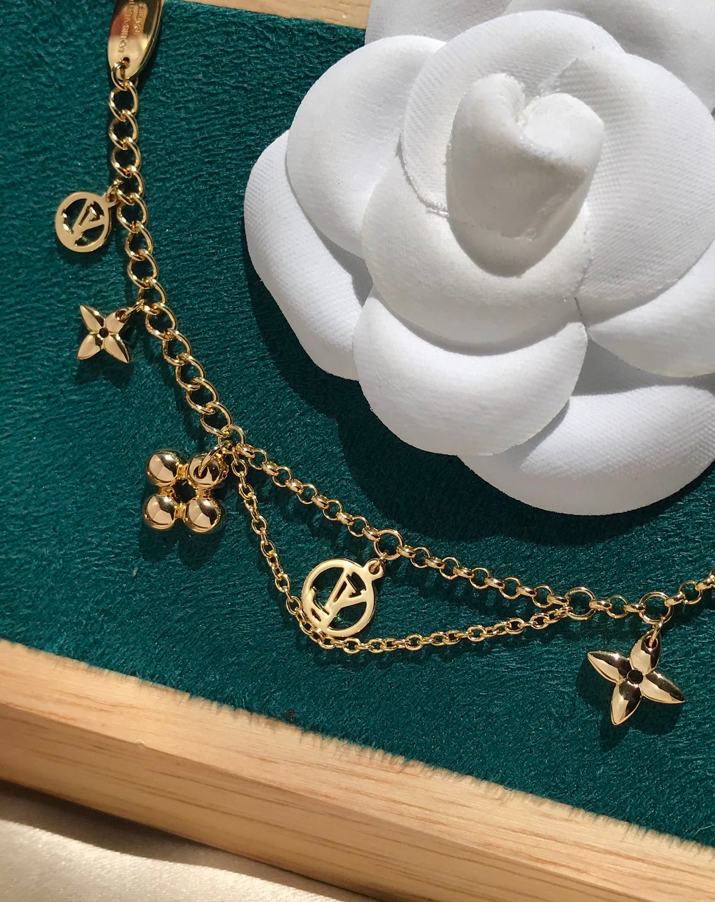 [Love Lucky]BLOOMING PINK GOLD MOP BRACELET