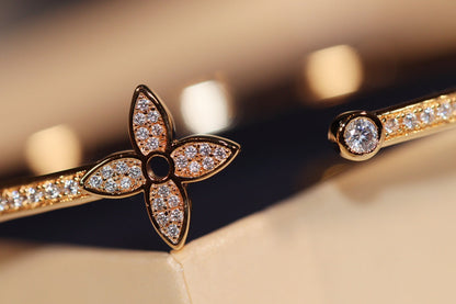 [Love Lucky]IDYLLE GOLD OPEN BRACELET DIAMOND PAVED