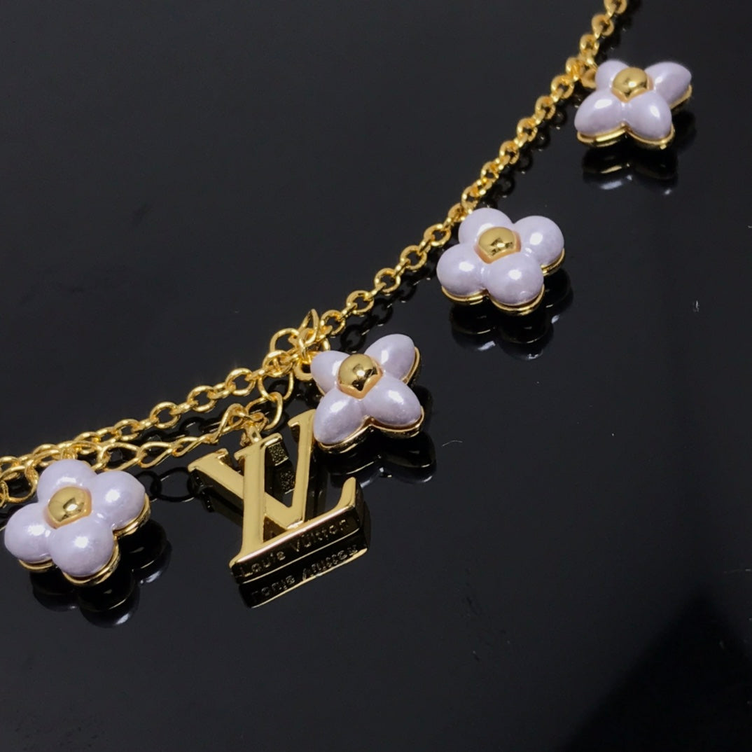 [Love Lucky]LOGO 6 MOTIF STAR AND SUN GOLD BRACELET