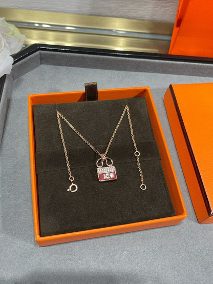 [Love Lucky]H CIRCE MOISSANITE PENDANT NECKLACE GOLD
