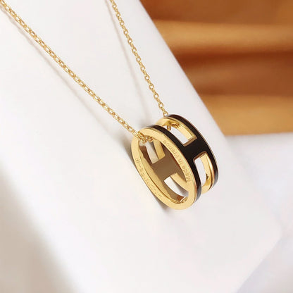 [Love Lucky]HM CLIC BLACK ENAMEL GOLD NECKLACE