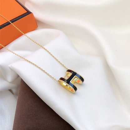 [Love Lucky]HM CLIC BLACK ENAMEL GOLD NECKLACE